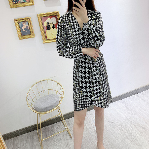 Hosszú női kockás ruha