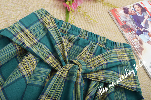 Női szoknya aszimmetrikus modell elasztikus derékkal