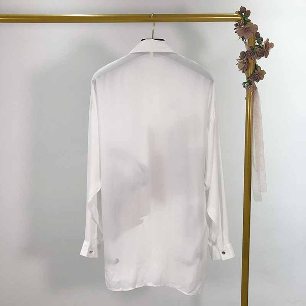 Cămașă casual de damă alb cu aplicație
