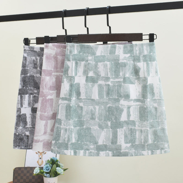 Fusta de dama stilata-model scurt in mai multe culori