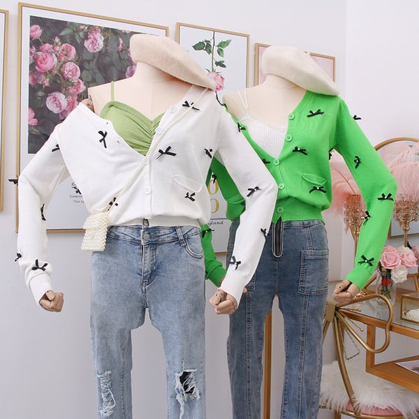 Vestă modernă de damă în alb, negru și verde