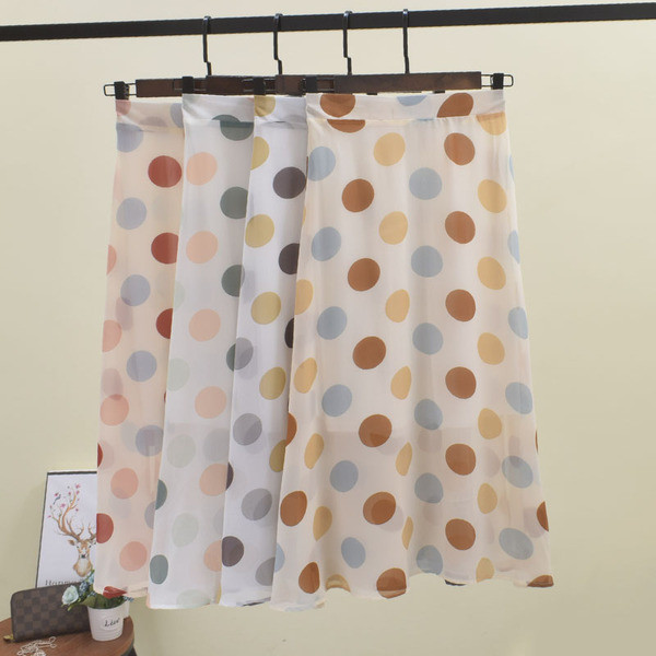 Fusta de dama cu buline in mai multe culori