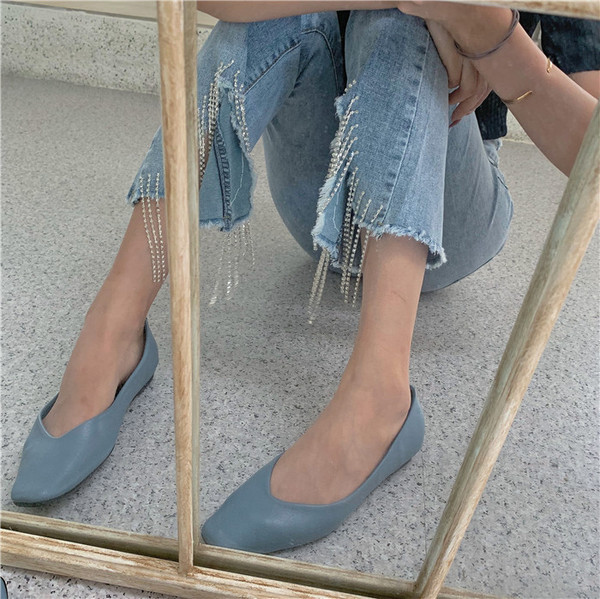 Blugi de dama actuali Model Slim cu element metalic