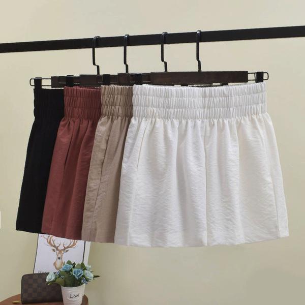 Pantaloni scurti moderni de dama cu talie elastica in mai multe culori