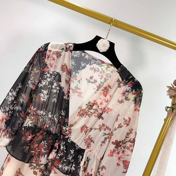 Rochie lunga de dama cu model floral si decolteu in V