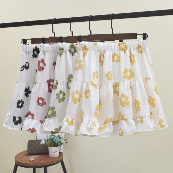 Nyári női szoknya rugalmas derékkal, színes rátéttel