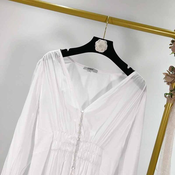 Rochie de dama lunga cu nasturi in alb