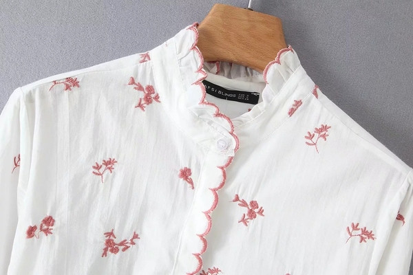 Camasa de dama eleganta model nou cu broderie in alb