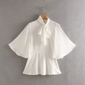 Cămașă actuală de damă cu cravate în alb