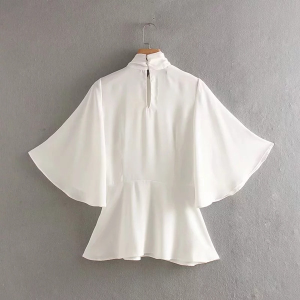 Cămașă actuală de damă cu cravate în alb