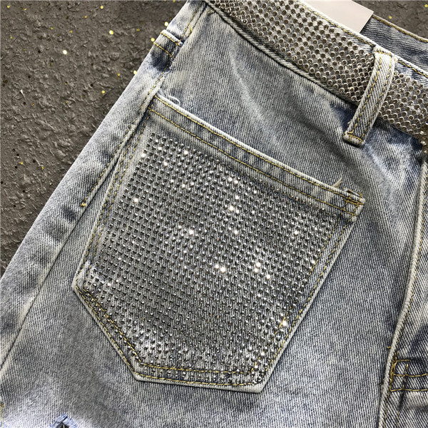 Pantaloni scurți de damă actuali cu perle decorative în două culori