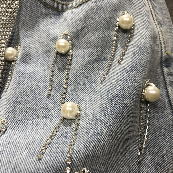 Pantaloni scurți de damă actuali cu perle decorative în două culori