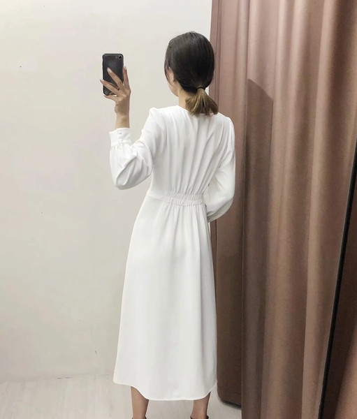 Rochie de dama decupata model nou cu maneci lungi de culoare alba