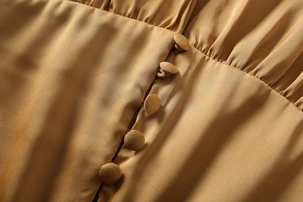 Bluză de damă modernă cu mâneci lungi de culoare maro