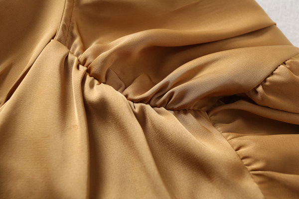 Bluză de damă modernă cu mâneci lungi de culoare maro