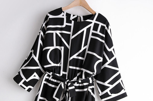 Salopetă de damă elegantă, model nou, cu decolteu O, în negru