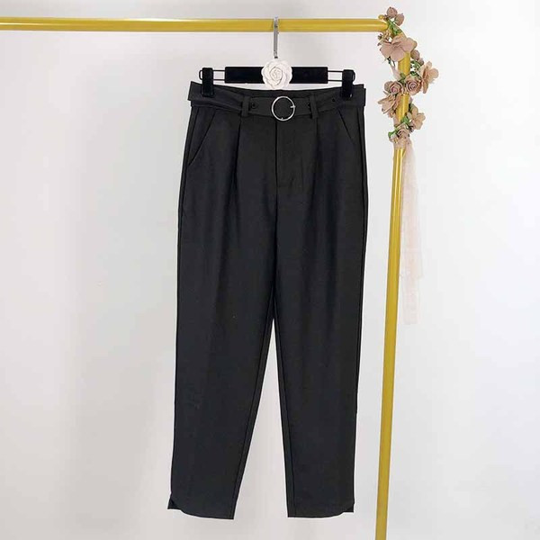 Pantaloni lungi de dama cu curea de culoare neagra