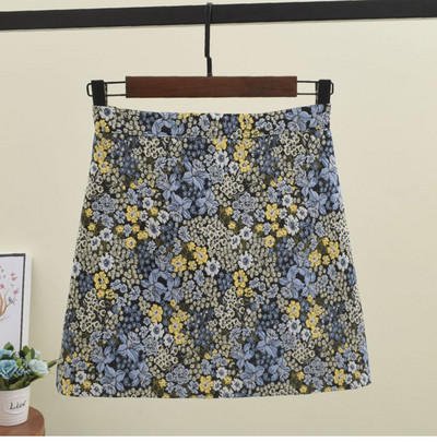 Fusta dama cu model floral - model scurt