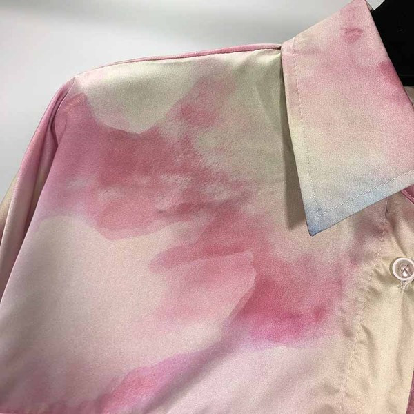 Cămașă lată de damă cu mâneci lungi în culori irizate