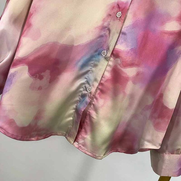 Cămașă lată de damă cu mâneci lungi în culori irizate