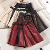 Női rövidnadrág, magas derékkal műbőrből több színben