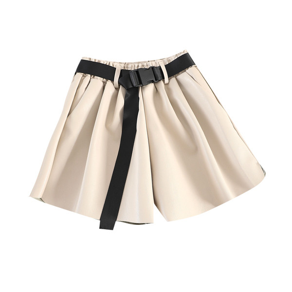Női rövidnadrág, magas derékkal műbőrből több színben