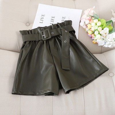 Pantaloni scurti de dama la moda din imitatie de piele cu curea in mai multe culori