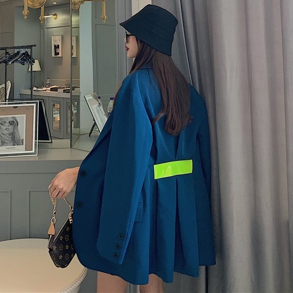 Модерно дамско дълго сако в син цвят