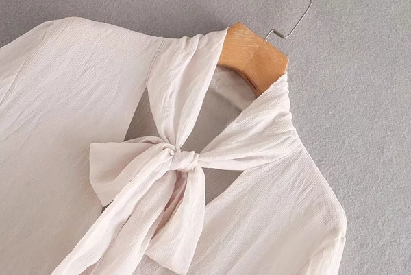 Rochie de dama decupata model nou cu cravate