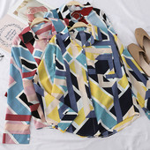 Cămașă de damă colorată model larg cu mâneci lungi