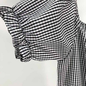 Rövid női ruha szalaggal