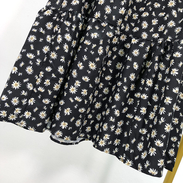 Rochie de dama cu model floral - model croiat