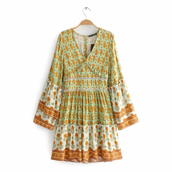 Rochie de dama decupata model nou cu decolteu in V