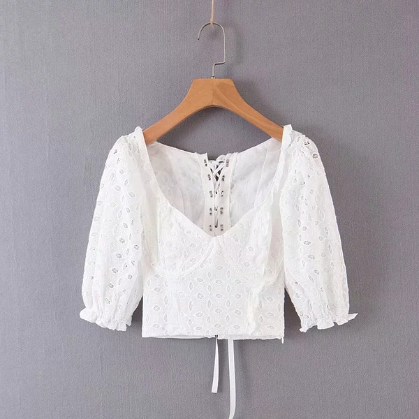 Modern női blúz 3/4 ujjal, fehér színben