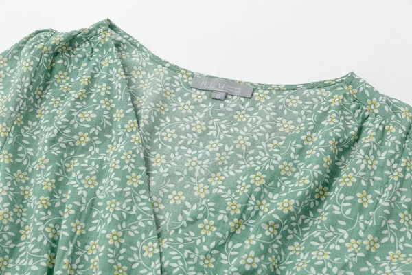 Rochie de dama cu maneci scurte si decolteu in V in doua culori