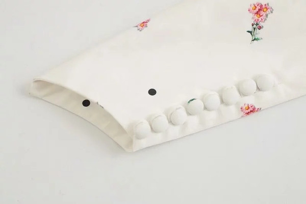 Camasa de dama model nou, cu decolteu patrat de culoare alba