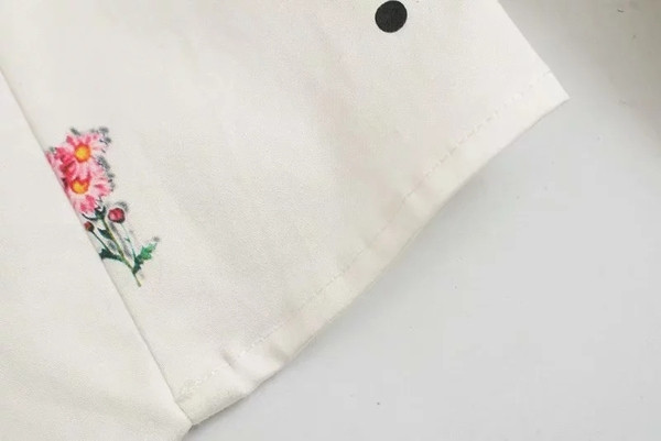 Camasa de dama model nou, cu decolteu patrat de culoare alba