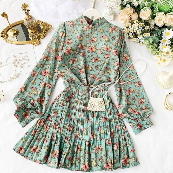 Set de dama modern din doua parti cu model floral in mai multe culori