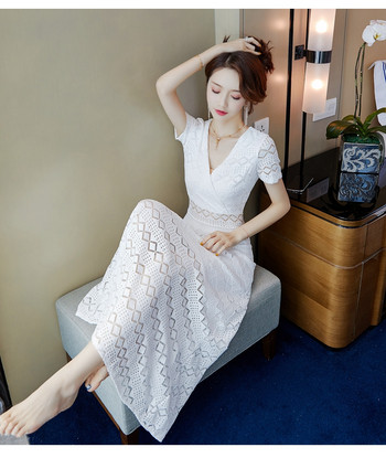 Rochie lungă de damă modernă în alb cu mâneci scurte