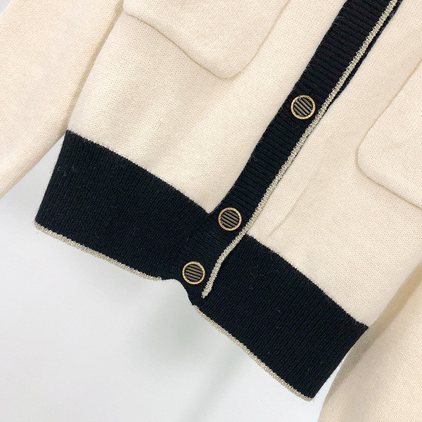 Cardigan dama cu nasturi si buzunare in doua culori