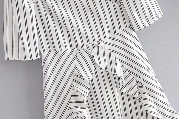 Rochie de dama in dungi cu maneci 3/4 si decolteu in V