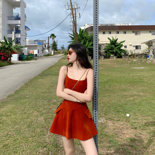 Rochie casual dama cu bretele subtiri - model croiat