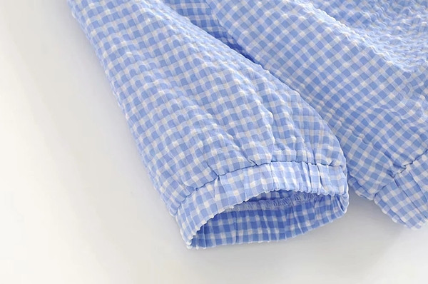 Bluza de dama in carouri model nou de culoare albastra