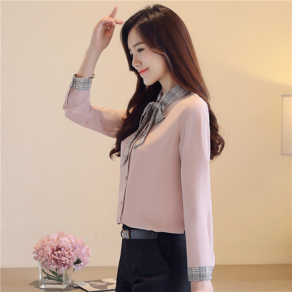 Cămașă elegantă de damă, cu mâneci lungi și panglică