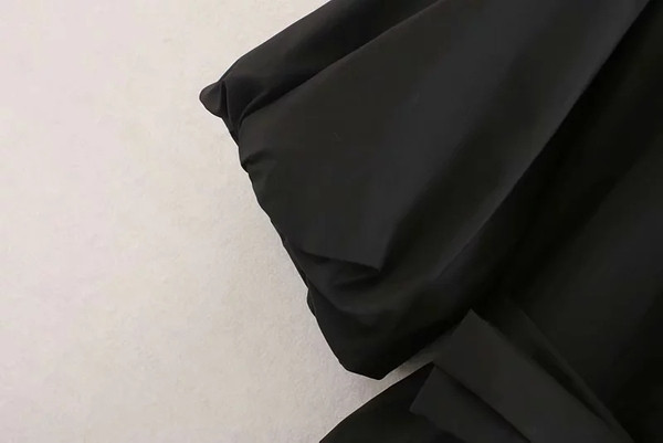 Model de croi rochie de dama elegant - culoare neagra