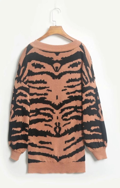 Pulover de dama modern cu decolteu in V in doua culori