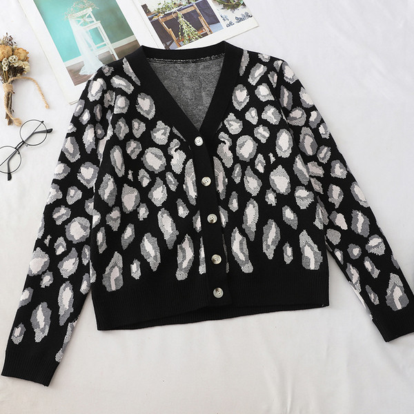 Vesta moderna de dama cu model leopard in trei culori