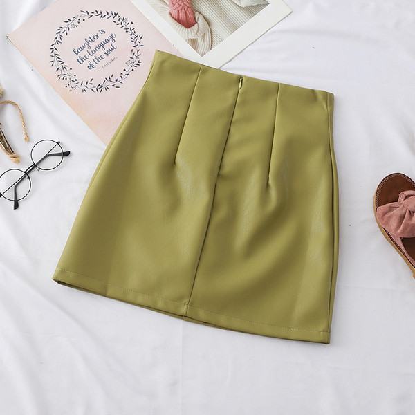 Fusta scurta de dama din piele cu talie inalta in mai multe culori