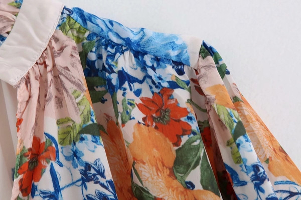 Cămașă de damă cu aplicație colorată cu mâneci lungi