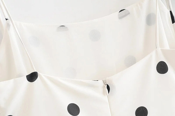 Rochie de dama decupata cu puncte in alb